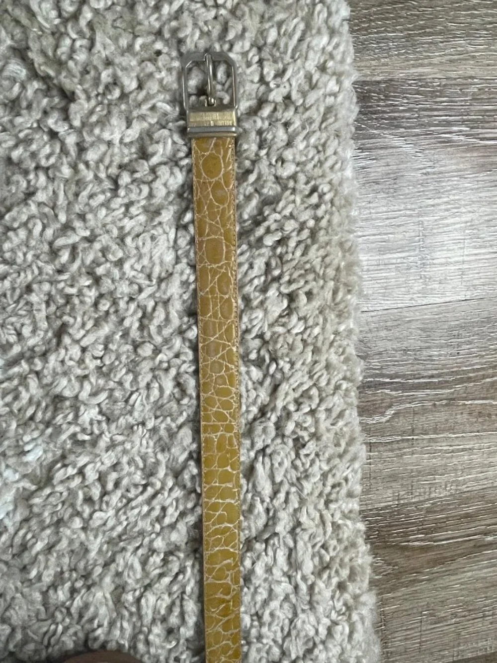Vintage Tan Croc-Embossed Leather Belt With Silver Buckle For Casual Or Dressy